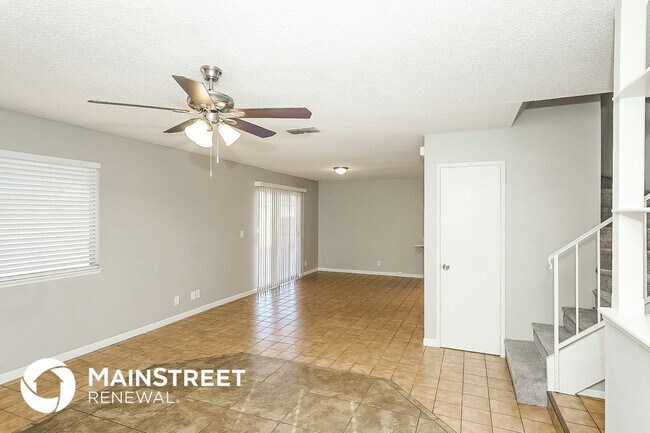 Building Photo - 804 Crabapple Dr