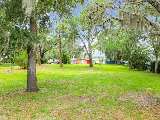 Building Photo - 9999 Lake Georgia Dr