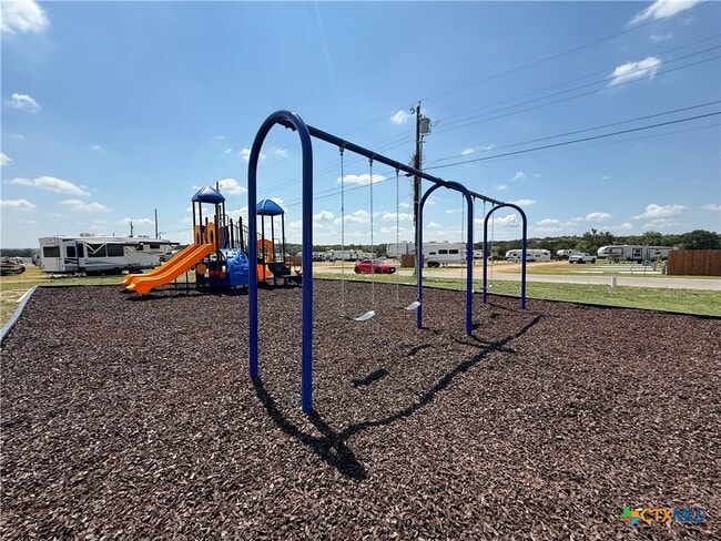 Building Photo - 3034 Barr Ln