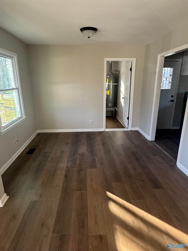 Building Photo - 1601 Armstrong St NW