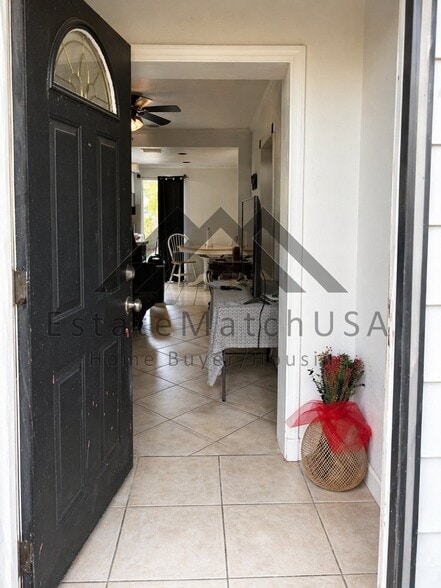 Building Photo - 1512 Stevenson Dr