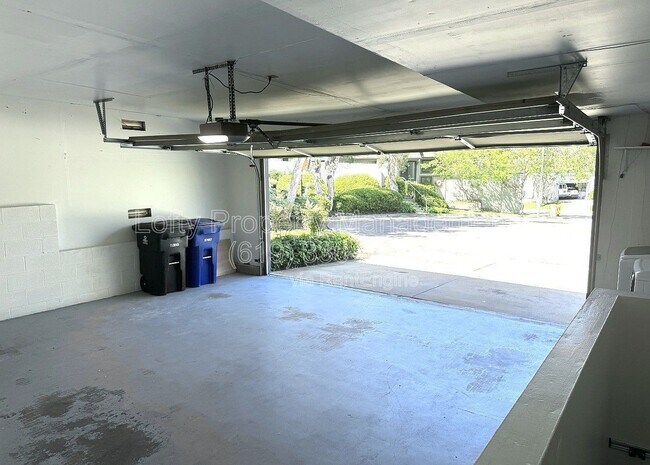 Building Photo - 4629 Villas Ct