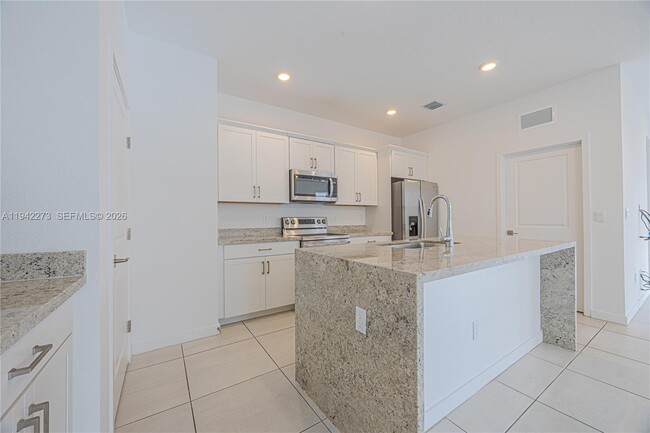 Building Photo - 7214 Rockwood Rd