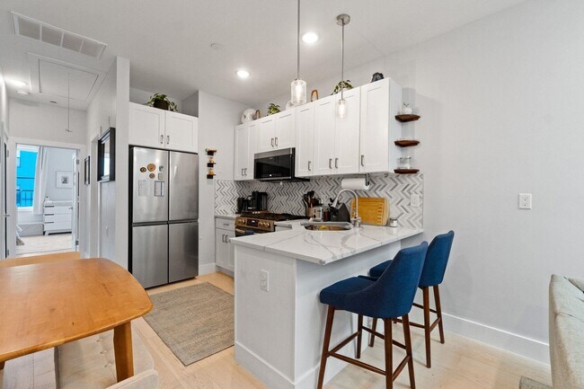 Building Photo - 406 Madison St