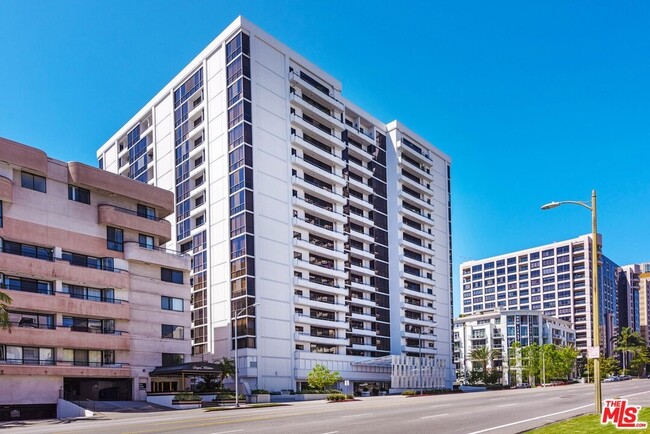 Building Photo - 10660 Wilshire Blvd