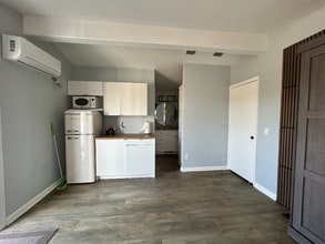 Building Photo - 6550 Ponto Dr