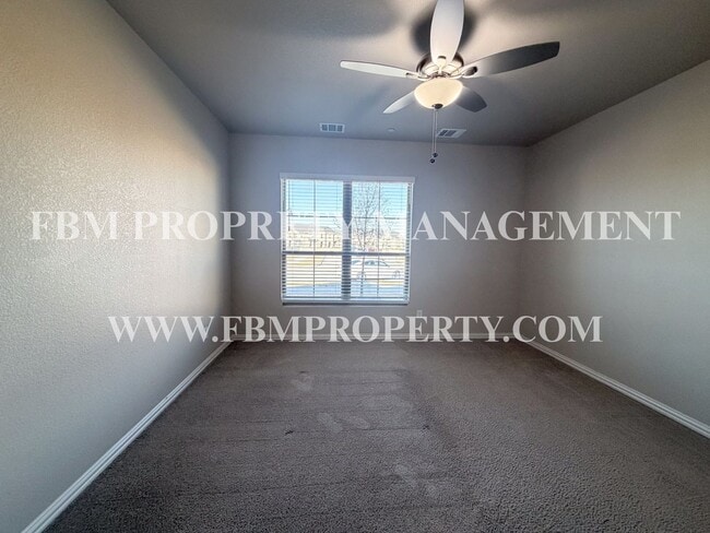 Building Photo - 464 Restoration Rd