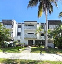 Building Photo - 3582 NE 171 St