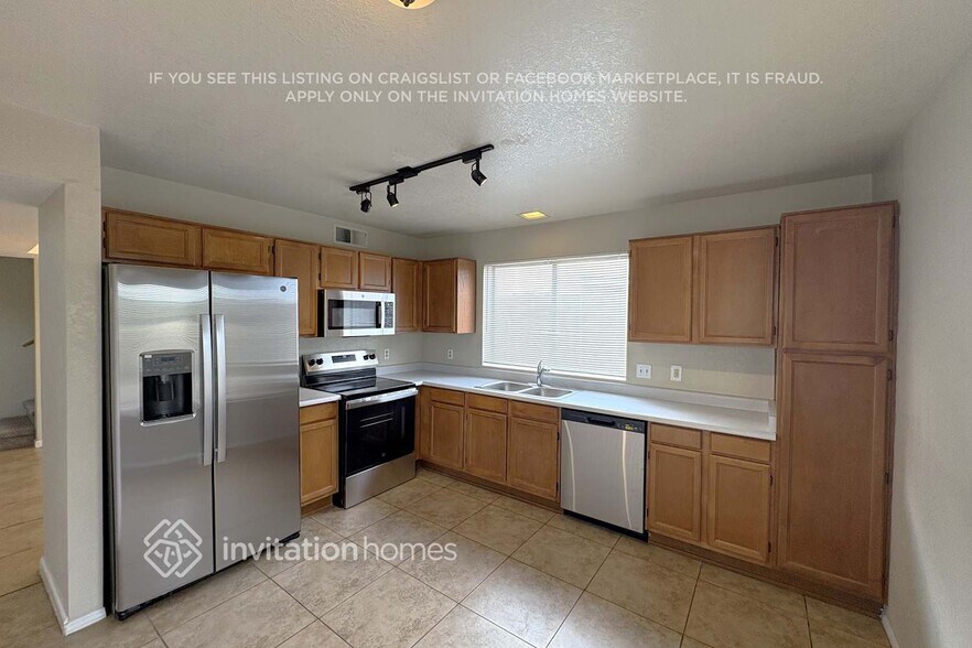 Building Photo - 3936 W Camino Del Rio