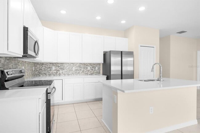 Building Photo - 566 Pawnee Ct