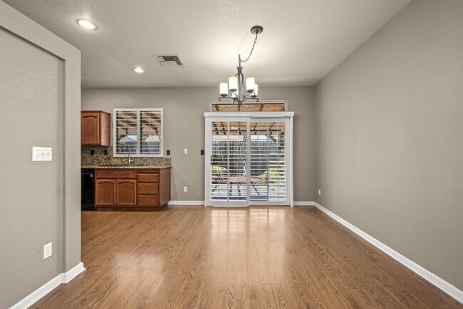 Building Photo - 8270 Rendham Way