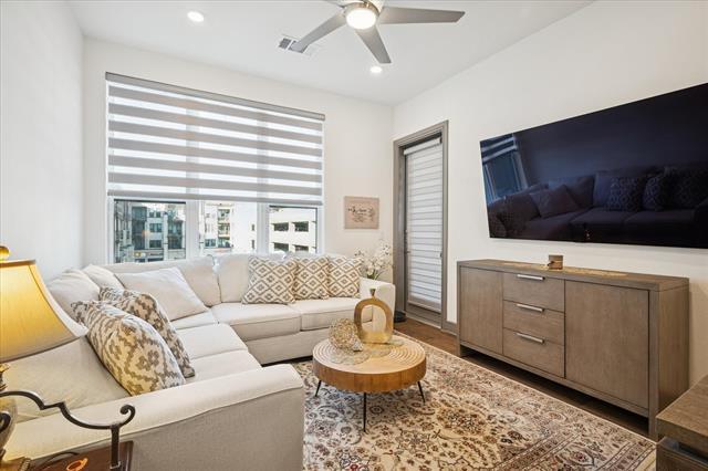 Building Photo - 2700 Old Denton Rd