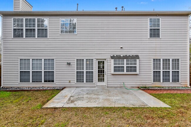 Building Photo - 2655 Traywick Chase