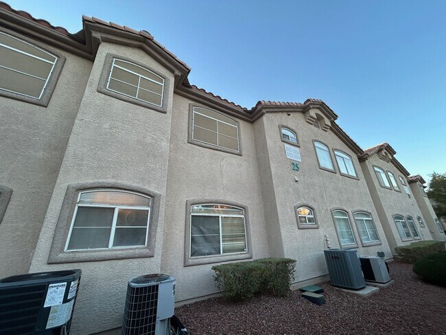 Building Photo - BEAUTIFUL WEST HARMON AREA CONDO LOCATED CENTRAL LAS VEGAS