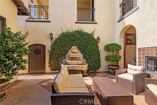 Building Photo - 15 Calle Angelitos