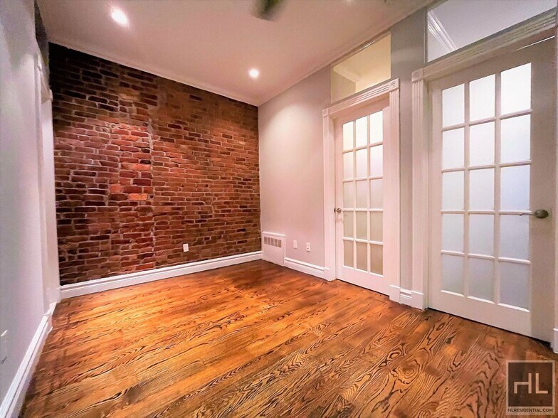 Building Photo - West 14th Street