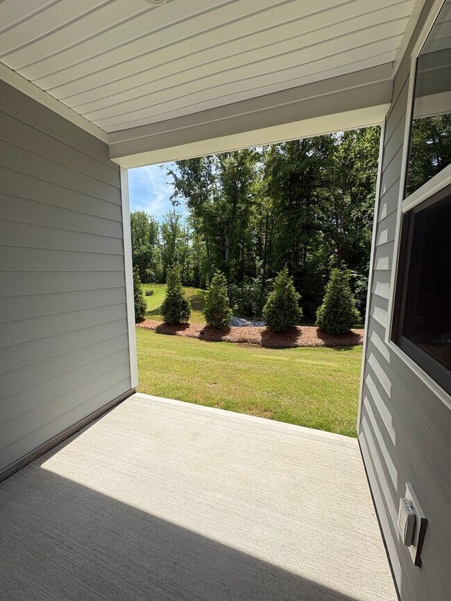 Building Photo - New Construction 3BR/2.5 BA in Griffith Lakes