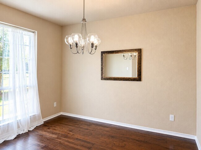 Building Photo - 1009 Cheyenne Dr