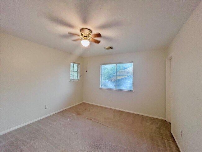 Building Photo - 2519 Silver Meadow Dr