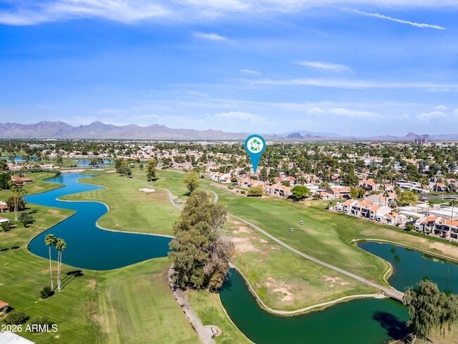 Building Photo - 7340 N Vía Camello Del Norte