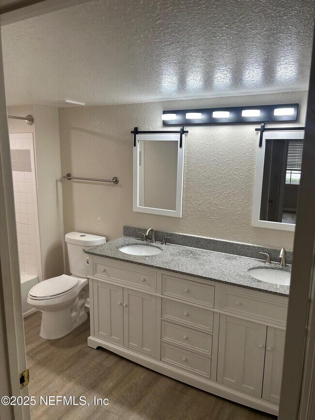 Building Photo - 440 Timberwalk Ct