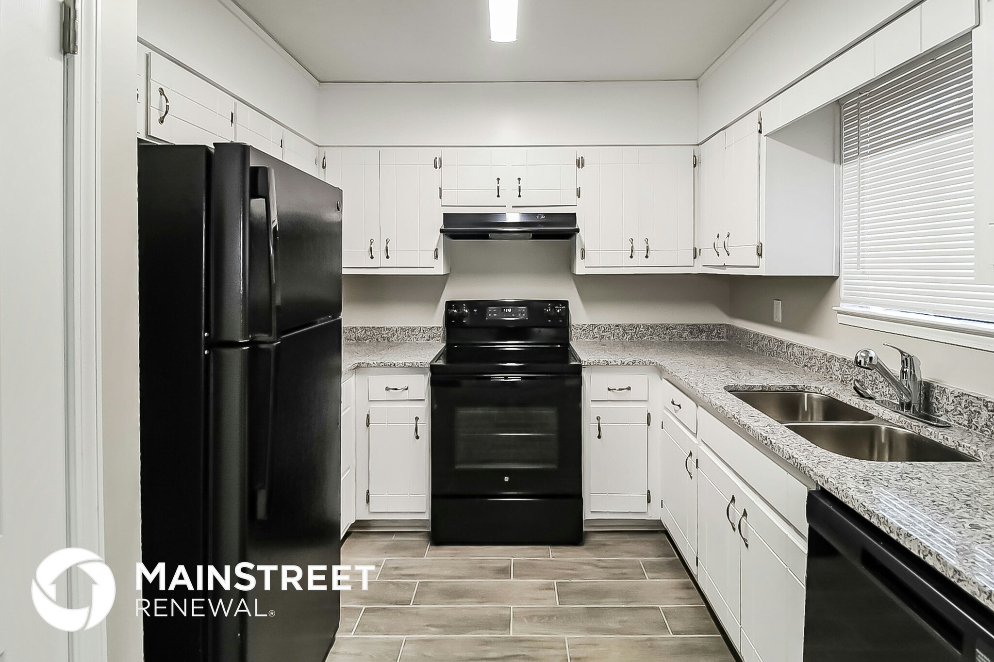 Building Photo - 7326 Exeter Ct