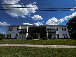 Building Photo - 3600 Hillcross Dr