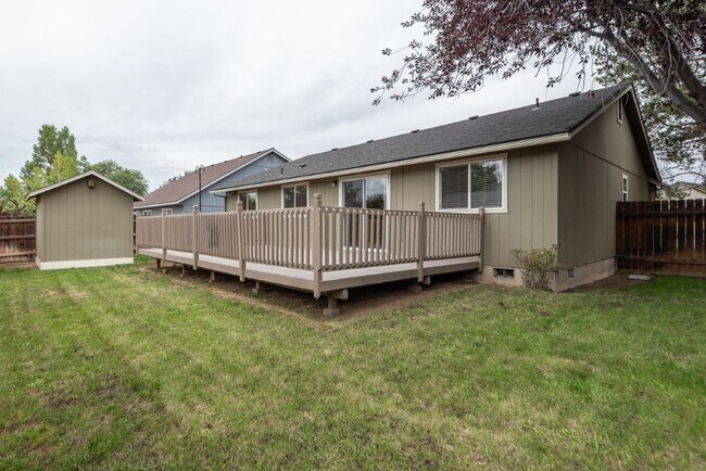 Building Photo - 63251 Gallop Ct
