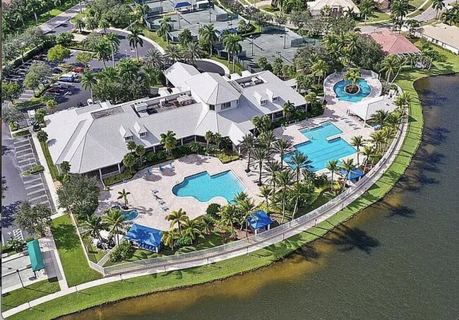 Building Photo - 9183 Bay Point Cir