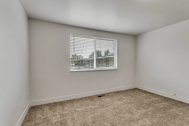 Building Photo - 2117 E 3300 S