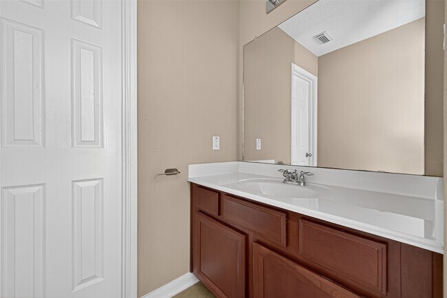 Building Photo - 10815 Lake Raven Ct