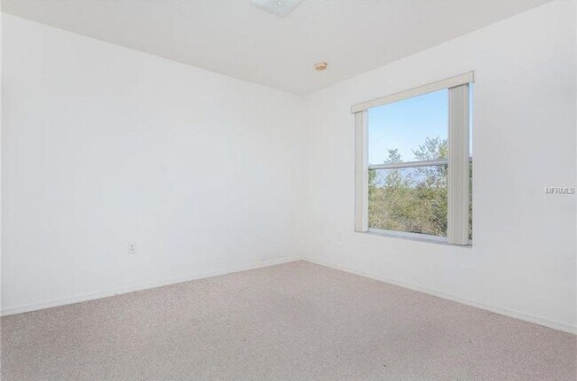 Building Photo - 3/2.5 PLUS OFFICE LARGE POINCIANA VILLAGES...