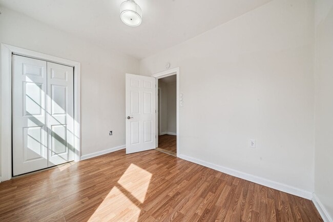 Building Photo - 2819 Spring Garden Ave