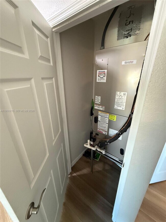 Building Photo - 4103 Loretto Ave