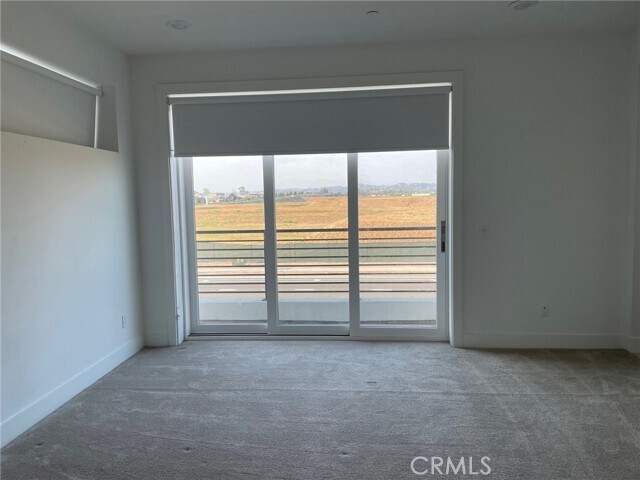 Building Photo - 147 Waypoint