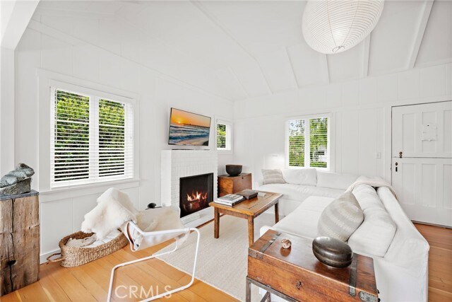 Building Photo - 475 El Bosque