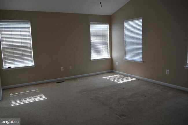 Building Photo - 155 Penns Manor Dr