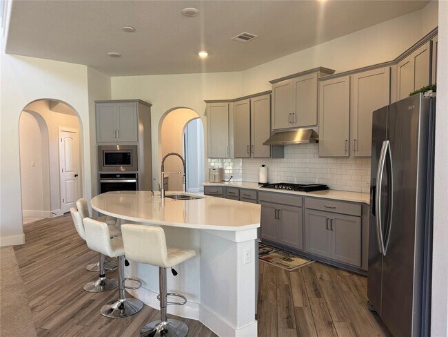 Building Photo - 169 Sunny's Halo Ct