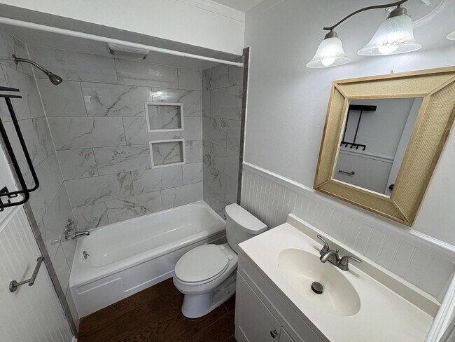 Building Photo - Coastal Living Starts Here – Renovated 4BR Home Just 10 Minutes from the Beach