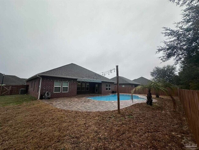 Building Photo - 4745 Dupont Cir