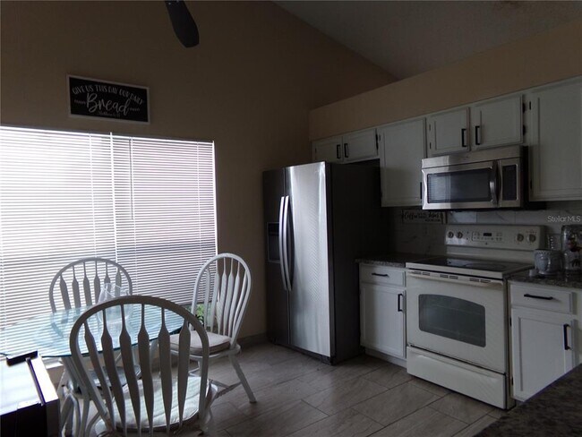 Building Photo - 1041 Kelsey Ave