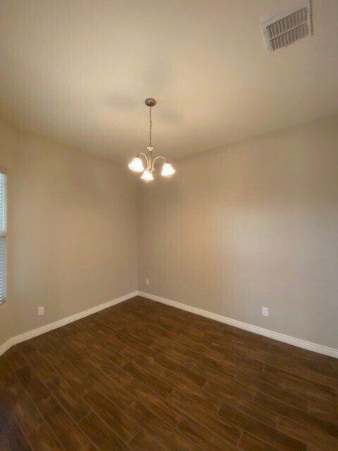 Building Photo - 10245 W Pinnacle Vista Dr