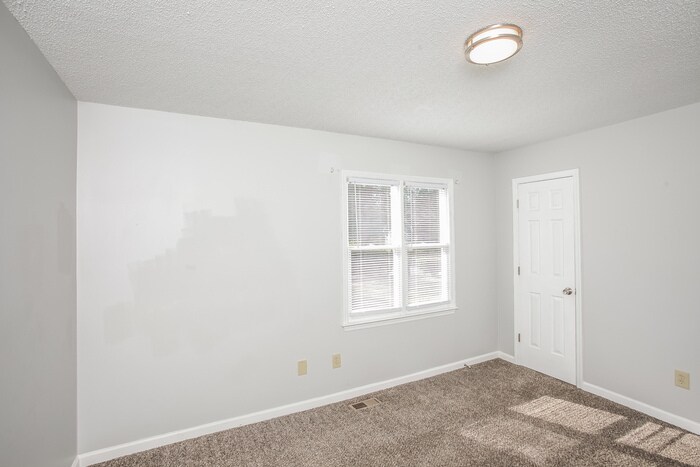 Building Photo - 148 Pear Tree Cir