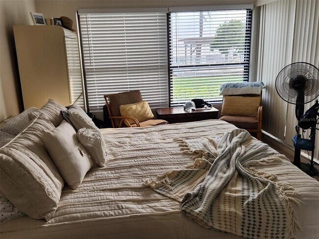 Building Photo - 6291 Bahia Del Mar Cir N