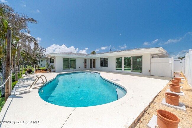 Building Photo - 458 Sandpiper Dr