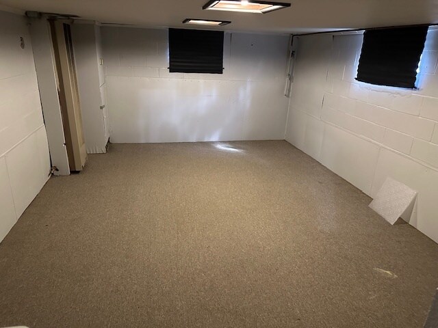 Building Photo - 417 N John St