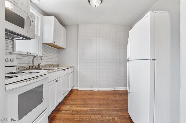 Building Photo - 2292 S Overlook Rd