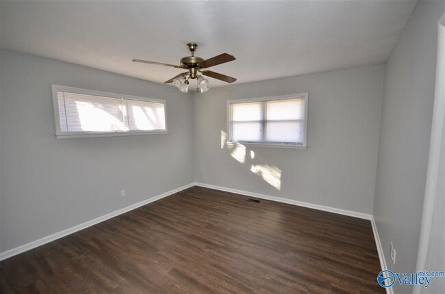 Building Photo - 804 Hodges St NW