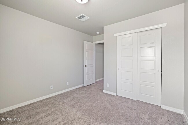 Building Photo - 4877 Christian Azcarate St