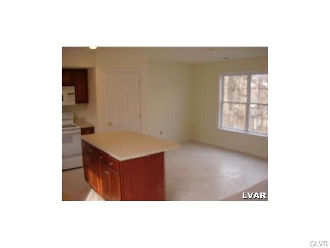Building Photo - 39 E Garrison St